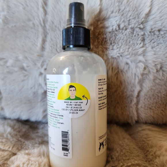 Lush Super Milk Hair Conditioner Spray - Picture 5 of 5